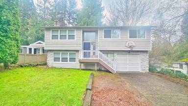 Main picture of 2733 NE 94th St