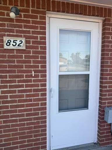 Main picture of 840 N Colorado St