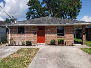 Main picture of 646 Urbandale St