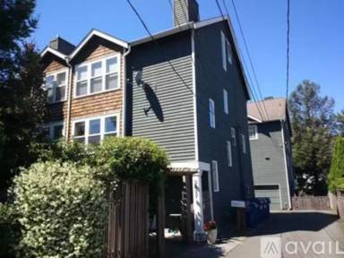 Main picture of 2319 Minor Ave E