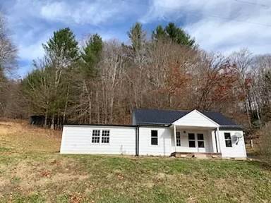 Main picture of 942 Rich Hill Rd