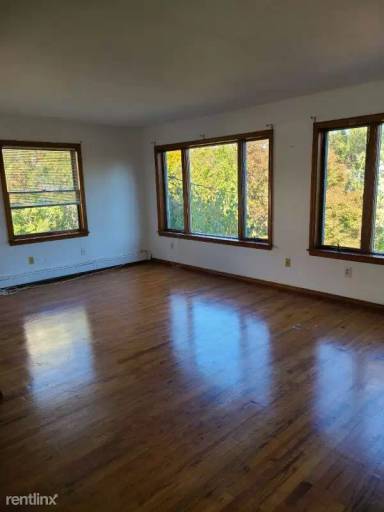 Main picture of 147 Meadow Ln