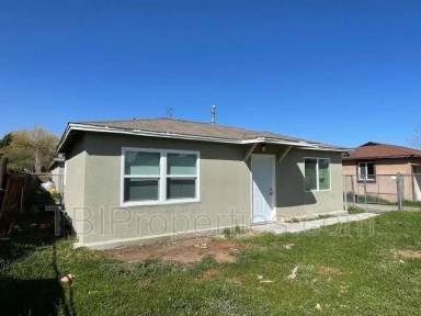Main picture of 7771 Philbin Ave