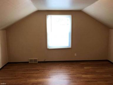Main picture of 509 N Hagadorn Rd