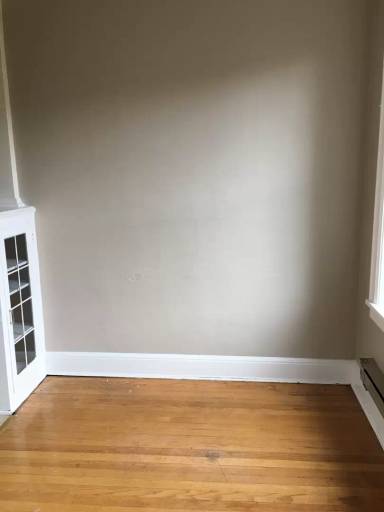 Main picture of 705 E Thomas St