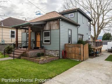 Main picture of 4005 SE 30th Ave