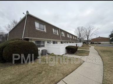 Main picture of 144 Storm Dr