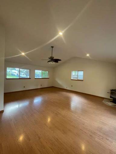 Main picture of 1008 Logan St
