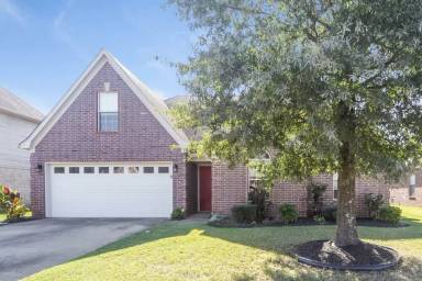 Main picture of 7241 Crape Myrtle Dr