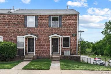 Main picture of Oakwood Condos