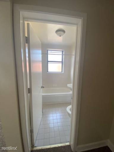 Main picture of 114 N Parkside Ave