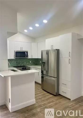 Main picture of South Palm Place