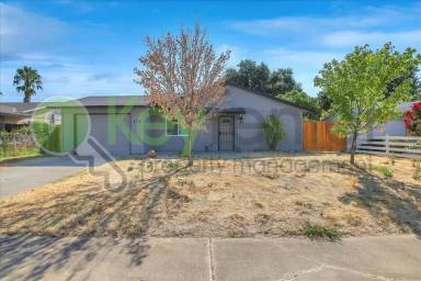 Main picture of 8256 Manhart Way