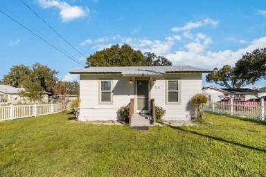 Main picture of 712 4th St