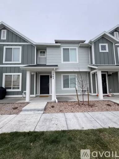 Main picture of 1063 E Regatta Ln