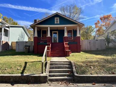 Main picture of 2428 Jefferson Ave