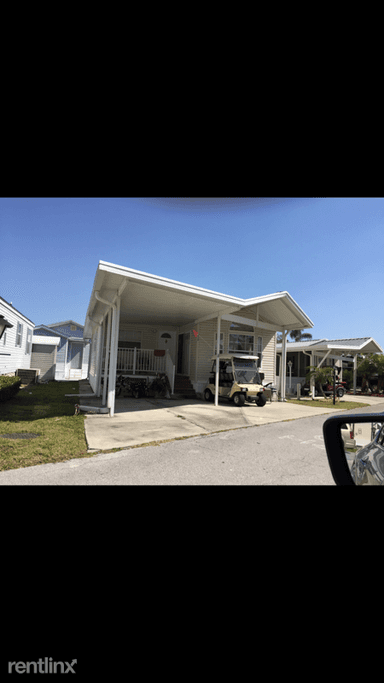 Main picture of 330 Arnold Palmer Dr
