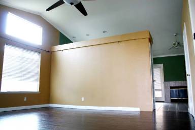 Main picture of 2694 Dennis Ave