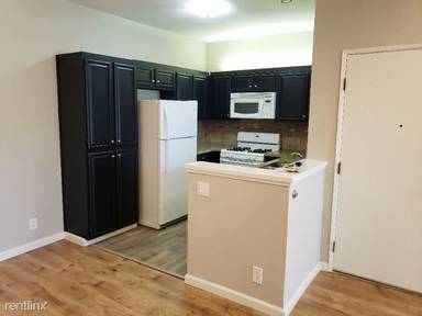 Main picture of 36992 Meadowbrook Cmn
