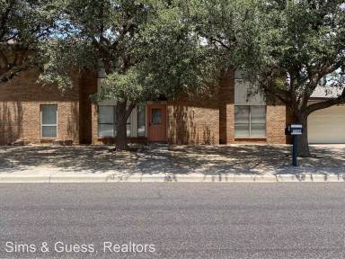 Main picture of 3976 Lakeside Dr