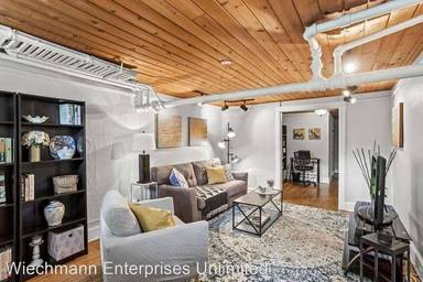 Main picture of 2572 N Prospect Ave