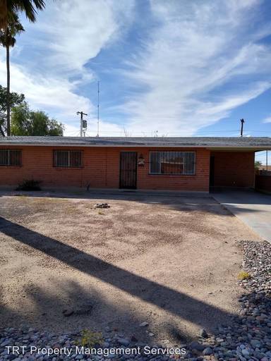 Main picture of 2565 N Euclid Ave