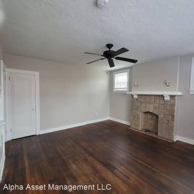 Main picture of 618-26 Versailles Ave