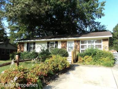 Main picture of 749 Edgerton Dr