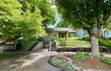 Main picture of 4316 SE Ash St