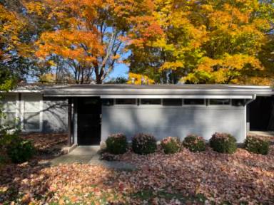 Main picture of 131 Douglas Dr