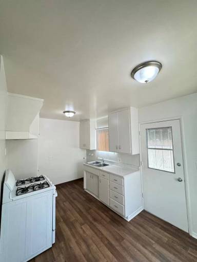 Main picture of 914 Edgar Ave