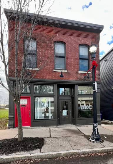 Main picture of 871 Seneca St