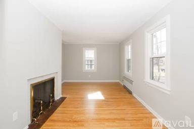 Main picture of 13 Clark St