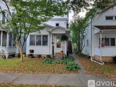 Main picture of 155 Sharpe St