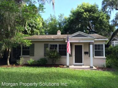 Main picture of 809 Langston Ct