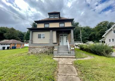 Main picture of 135 McGovern Blvd