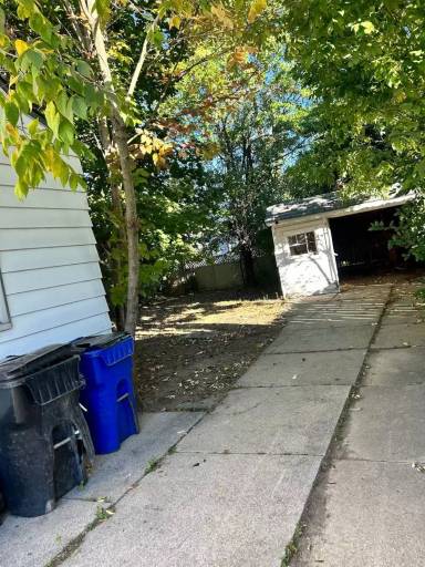 Main picture of 18809 Harvard Ave