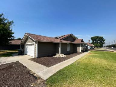 Main picture of 1565 Heidi Ct