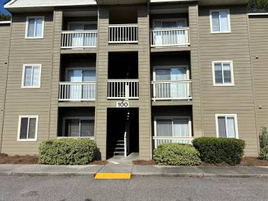 Main picture of 100 Myrtle Greens Dr