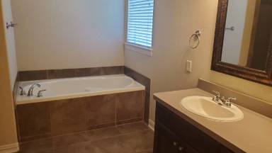 Main picture of 1125 Northwood Ln