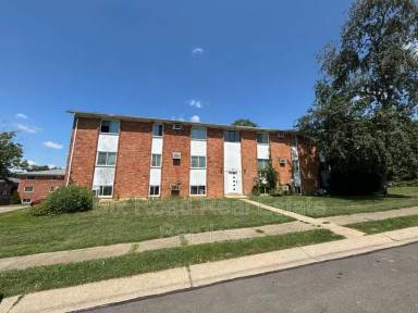 Main picture of 2 Hampshire Ct