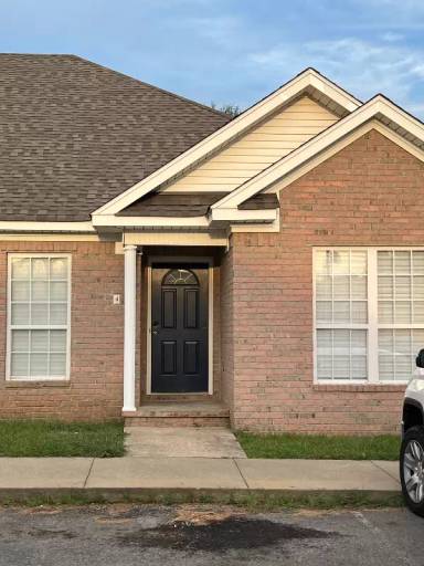 Main picture of 61 Cardinal Ln