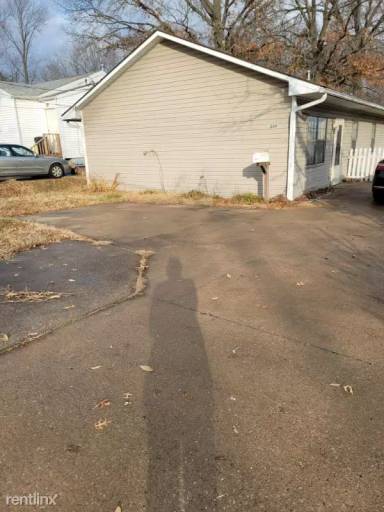Main picture of 209 W Worley St