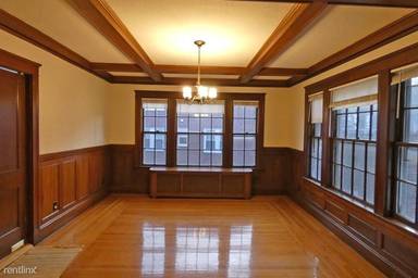 Main picture of 214 Commonwealth Ave
