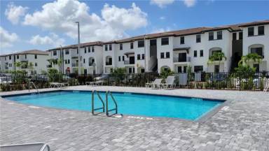 Main picture of 15650 SW 136th St
