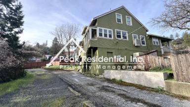 Main picture of 3133 Gilmore St