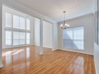 Main picture of 7833 Hardwick Ct