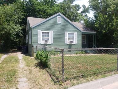 Main picture of 1717 NE 20th St