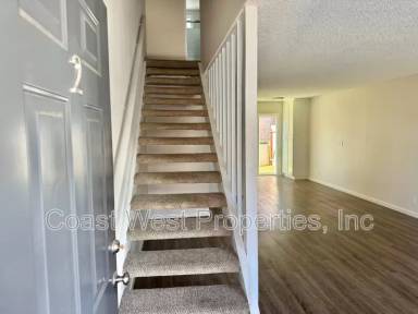 Main picture of 120 Phoebe St