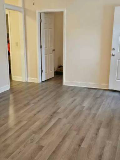 Main picture of 452 New York Ave